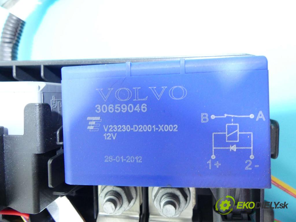 Volvo S60 II 2010-2018 2.0 D3 163 hp automatic 120 kW 1984 cm3 4- skříňka pojistková 31337182LHD (Pojistkové skříňky)