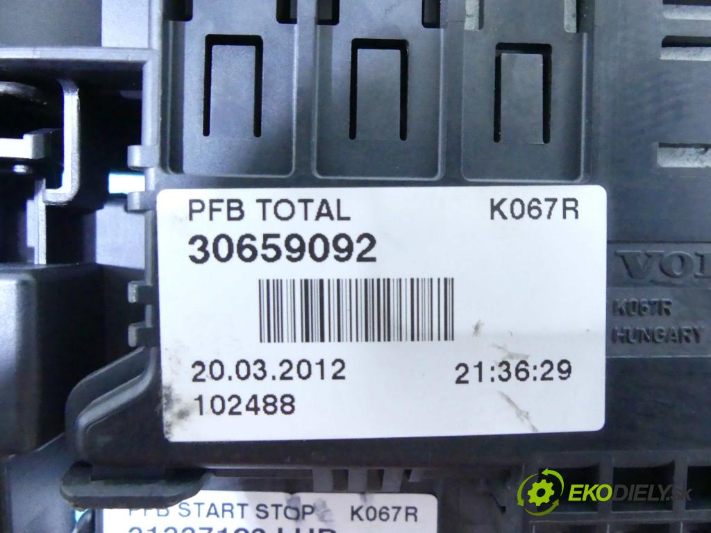 Volvo S60 II 2010-2018 2.0 D3 163 hp automatic 120 kW 1984 cm3 4- skříňka pojistková 31337182LHD (Pojistkové skříňky)