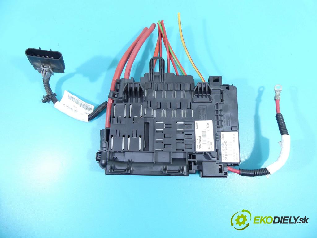 Volvo S60 II 2010-2018 2.0 D3 163 hp automatic 120 kW 1984 cm3 4- skříňka pojistková 31337182LHD (Pojistkové skříňky)