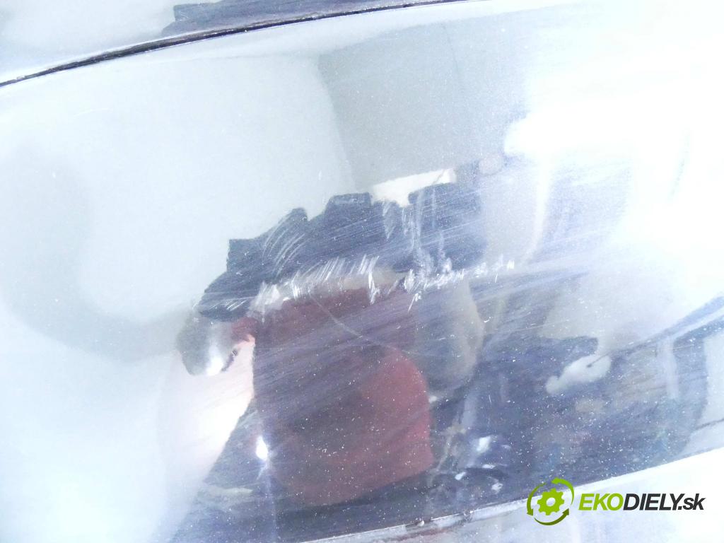 Audi A8 D3 2002-2009 4,2.0 V8 tdi 326KM automatic 240 kW 4134 cm3 4- nárazník zadní  (Ostatné)