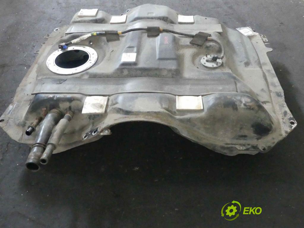 Suzuki Grand Vitara II 2005-2014 1.9 DDiS 129 hp manual 95 kW 1870 cm3 5- Nádrž: paliva TD84-42-100A (Nádrže)