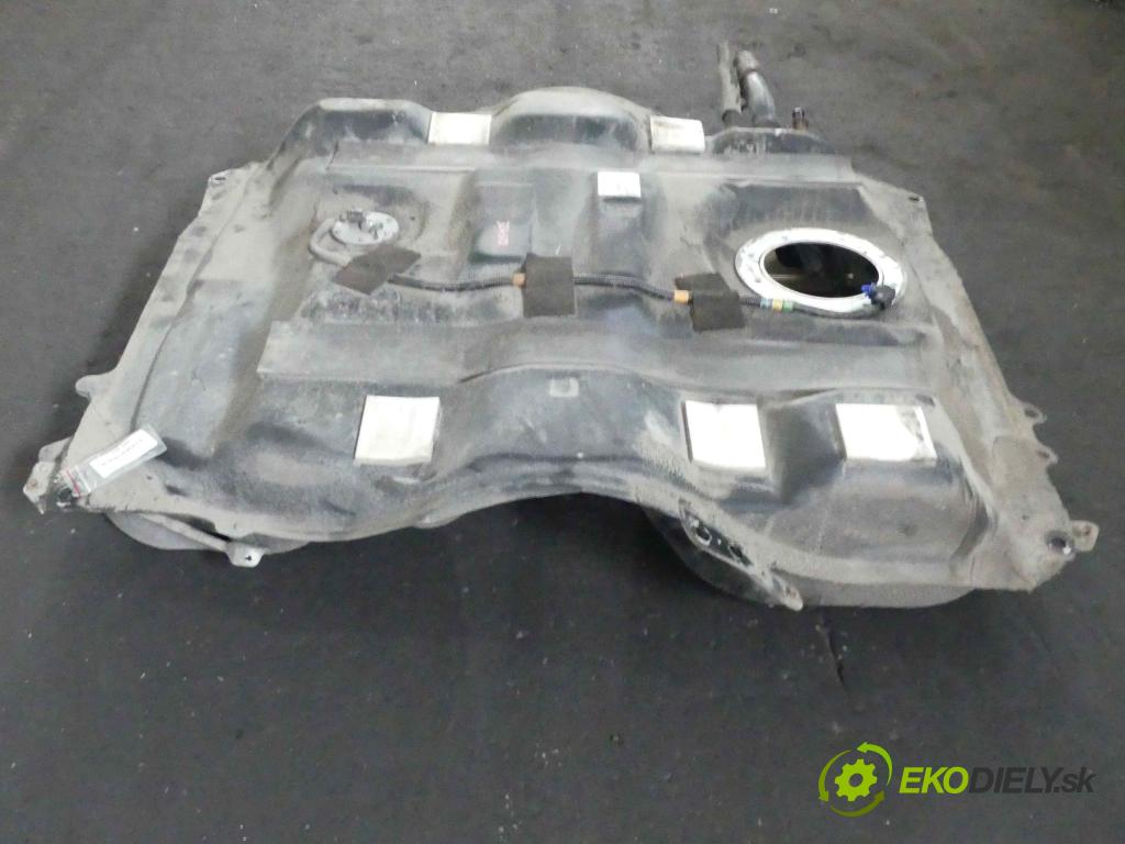 Suzuki Grand Vitara II 2005-2014 1.9 DDiS 129 hp manual 95 kW 1870 cm3 5- Nádrž: paliva TD84-42-100A (Nádrže)