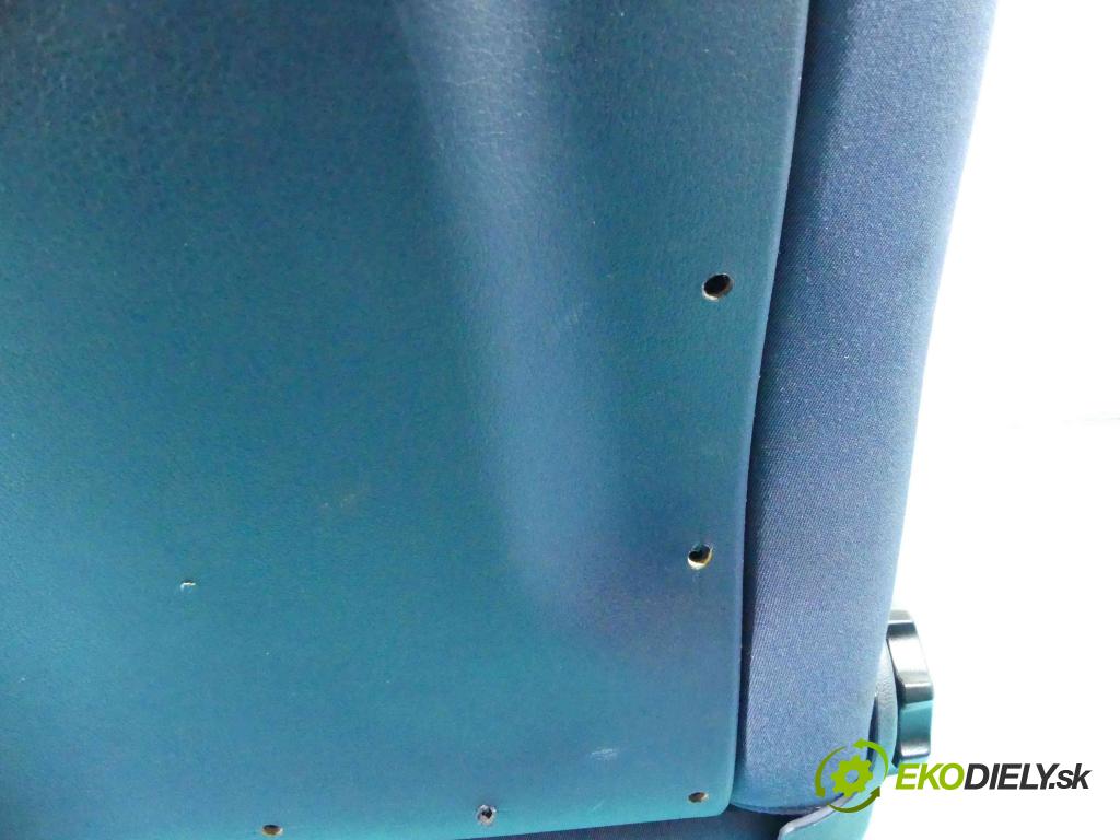 Audi A4 B5 1994-2001 1.8 T 150 hp manual 110 kW 1781 cm3 5- Sedadlo pravý  (Sedačky, sedadla)