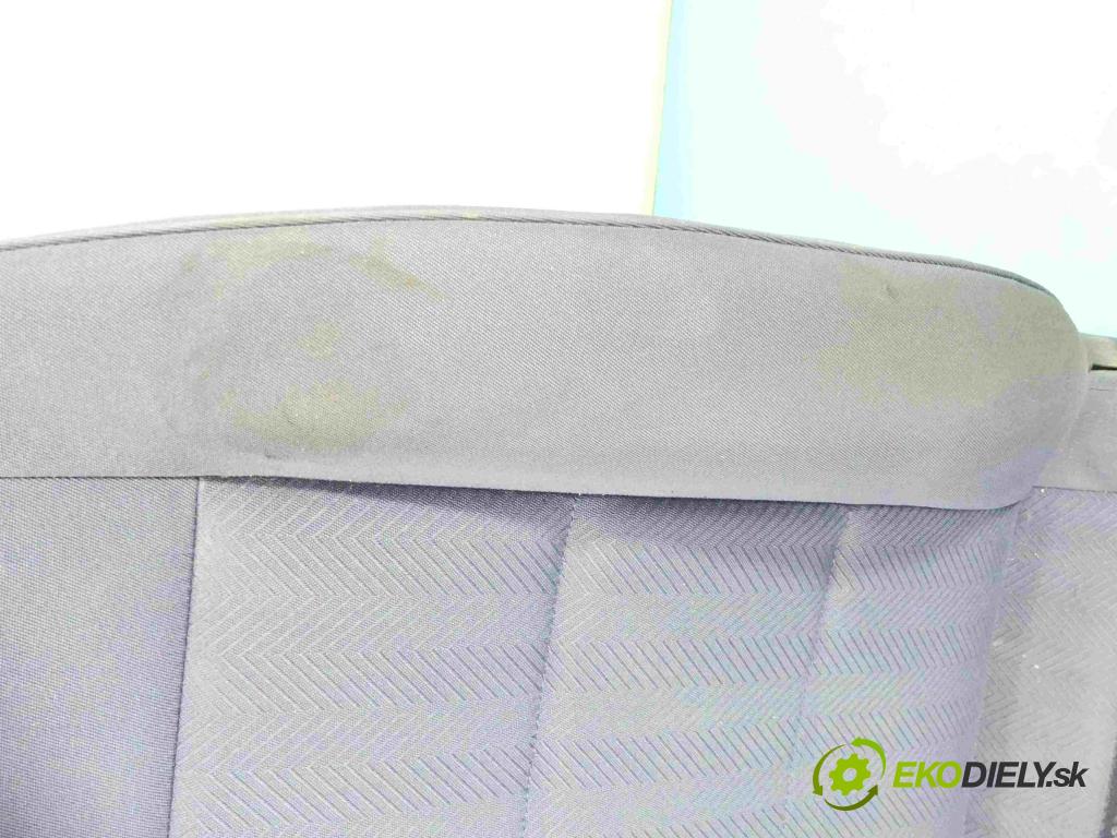 Audi A4 B5 1994-2001 1.8 T 150 hp manual 110 kW 1781 cm3 5- Sedadlo pravý  (Sedačky, sedadla)