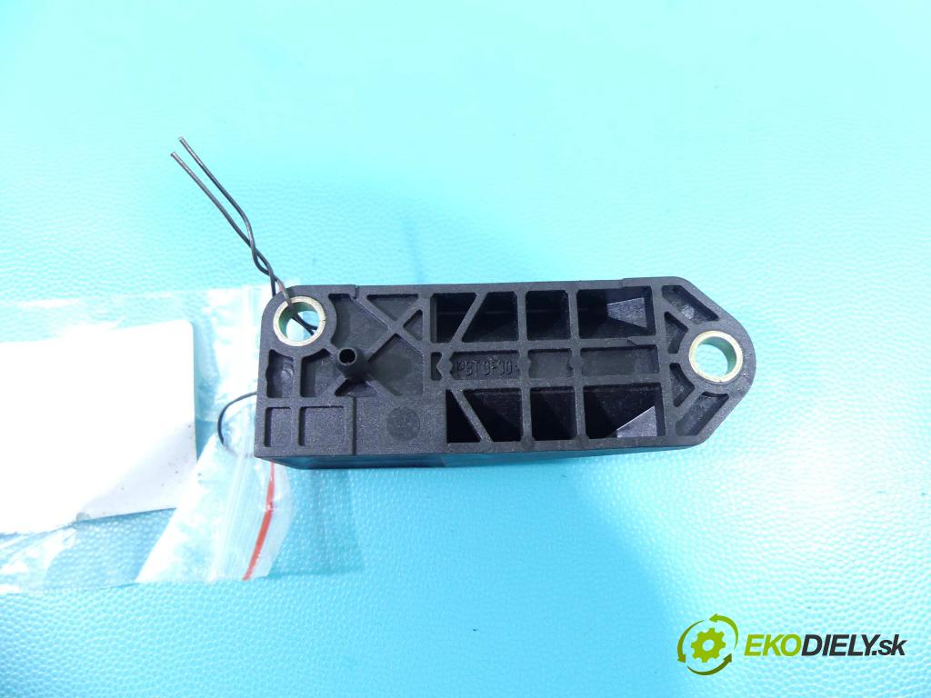 Vw Golf IV 1997-2003 1.6 16V 105 HP manual 77 kW 1598 cm3 3- snímač šokovat: 6Q0909606 (Snímače nárazu)