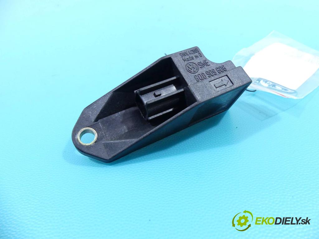 Vw Golf IV 1997-2003 1.6 16V 105 HP manual 77 kW 1598 cm3 3- snímač šokovat: 6Q0909606 (Snímače nárazu)