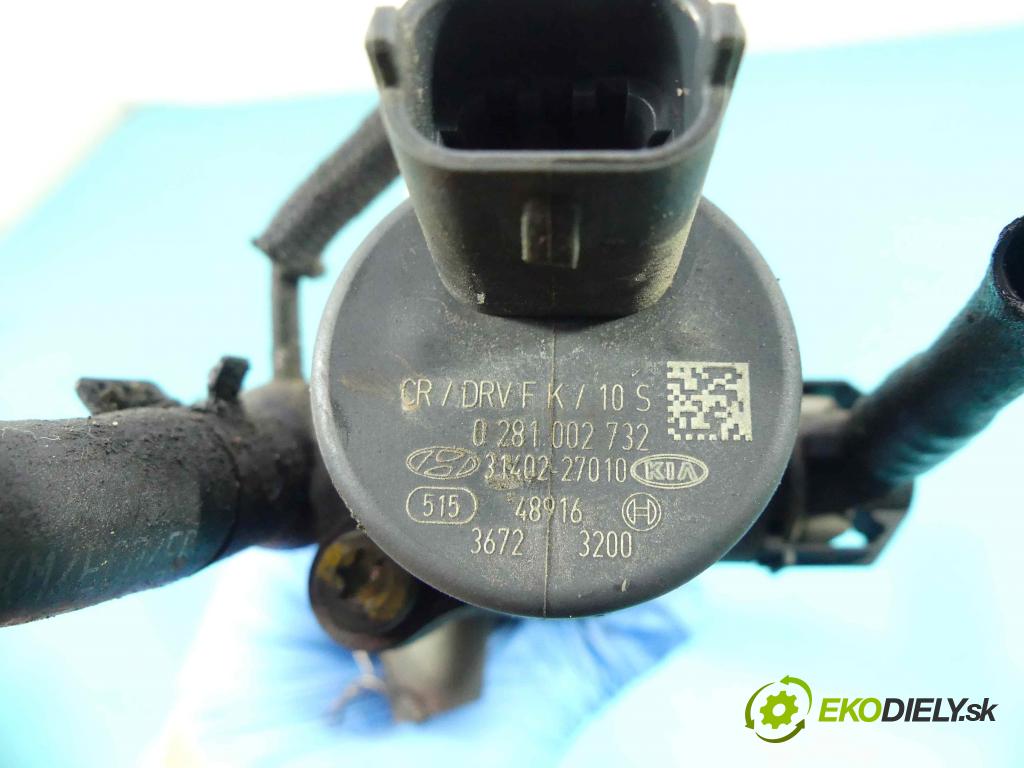 Kia Carens II 2002-2006 2.0 crdi 113 HP manual 83 kW 1991 cm3 5- lišta vstrekovacia 0445214075 (Vstrekovacie lišty)