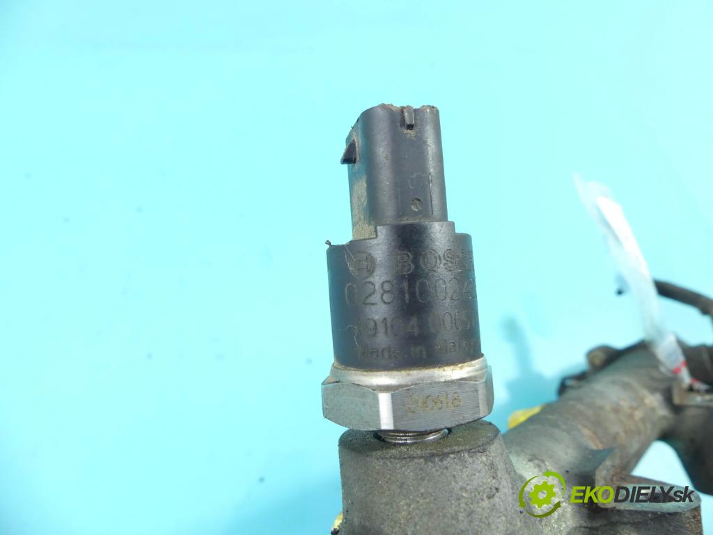 Kia Carens II 2002-2006 2.0 crdi 113 HP manual 83 kW 1991 cm3 5- lišta vstrekovacia 0445214075 (Vstrekovacie lišty)