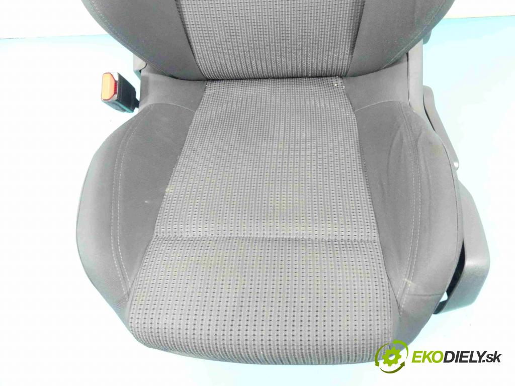 Peugeot 508 2010-2018 2.0 hdi 140 HP manual 103 kW 1997 cm3 4- Sedačka ľavý  (Sedačky, sedadlá)