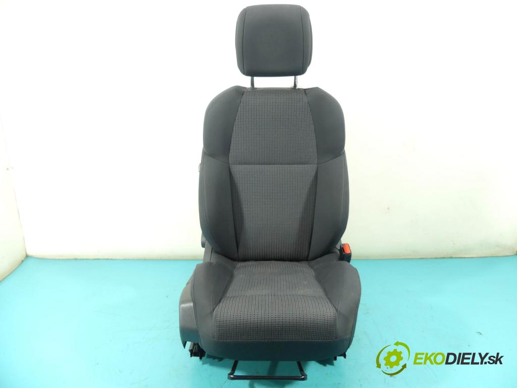 Peugeot 508 2010-2018 2.0 hdi 140 HP manual 103 kW 1997 cm3 4- Sedačka pravý  (Sedačky, sedadlá)