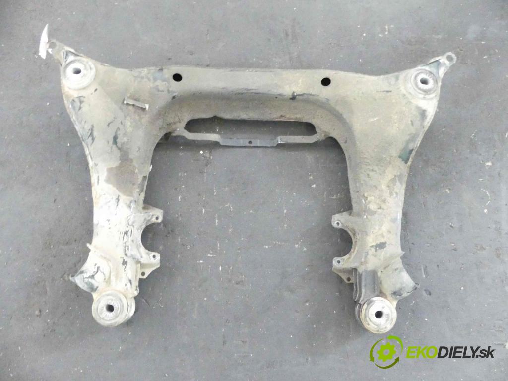Audi A4 B5 1994-2001 1.8 T 150 hp manual 110 kW 1781 cm3 5- výztuha motoru 