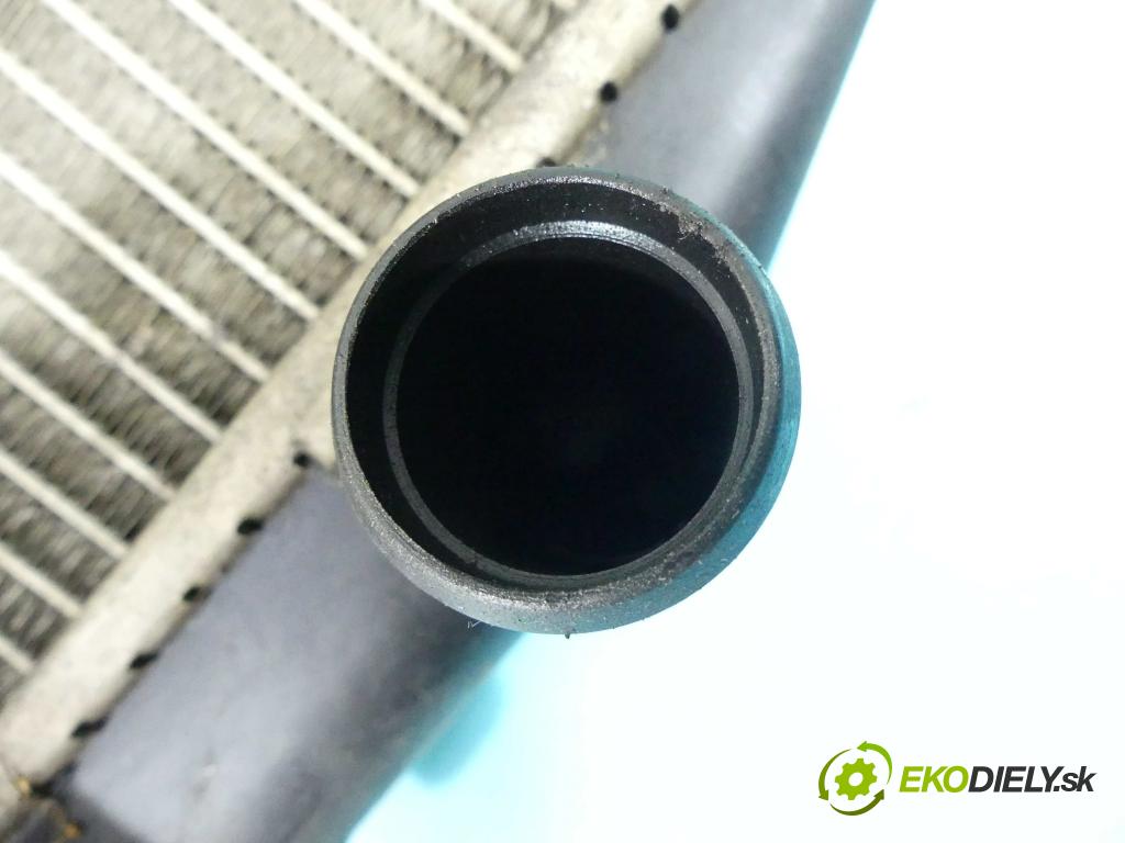 Toyota Corolla E11 1997-2002 2.0d 72 HP manual 53 kW 1975 cm3 5- chladič voda:  (Chladiče vody)