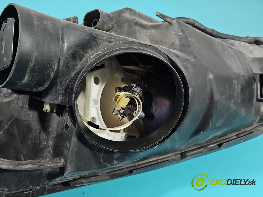 Citroen C4 Grand picasso I 2006-2013 1.6 hdi 109 HP automatic 80 kW 1560 cm3 5- Reflektor: pravý  (Pravé)