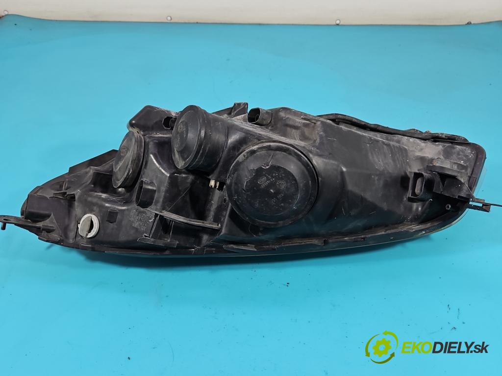 Citroen C4 Grand picasso I 2006-2013 1.6 hdi 109 HP automatic 80 kW 1560 cm3 5- Reflektor: pravý  (Pravé)