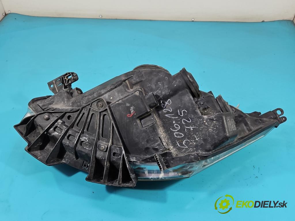 Citroen C4 Grand picasso I 2006-2013 1.6 hdi 109 HP automatic 80 kW 1560 cm3 5- Reflektor: pravý  (Pravé)