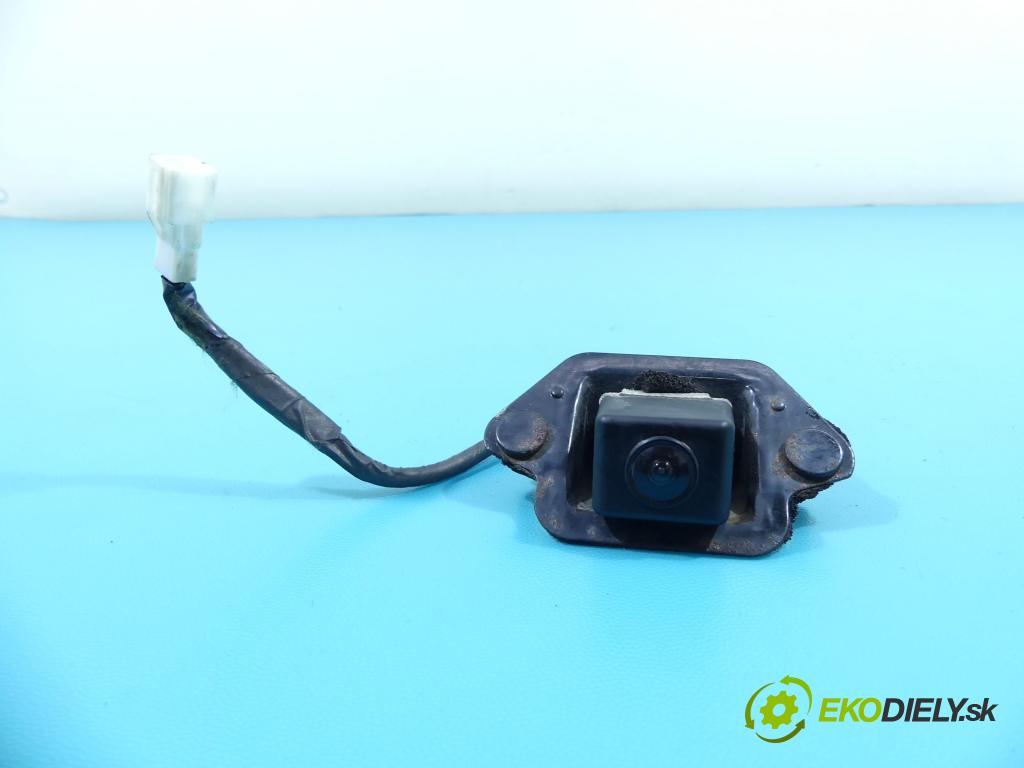 Nissan Primera P12 2001-2007 1.8 16V 116 HP manual 85 kW 1769 cm3 5- Kamera cúvania 28442BA01A