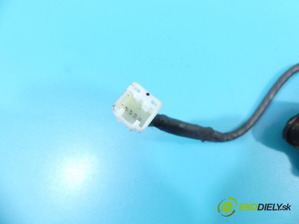 Nissan Primera P12 2001-2007 1.8 16V 116 HP manual 85 kW 1769 cm3 5- Kamera cúvania 28442BA01A