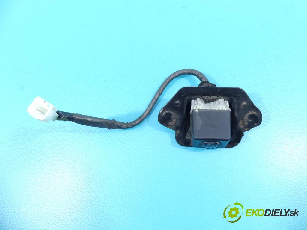 Nissan Primera P12 2001-2007 1.8 16V 116 HP manual 85 kW 1769 cm3 5- Kamera cúvania 28442BA01A