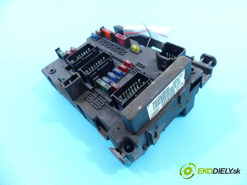 Peugeot 307 1.4 8V 75 HP manual 55 kW 1360 cm3 5- modul riadiaca jednotka 9643538080 (Ostatné)