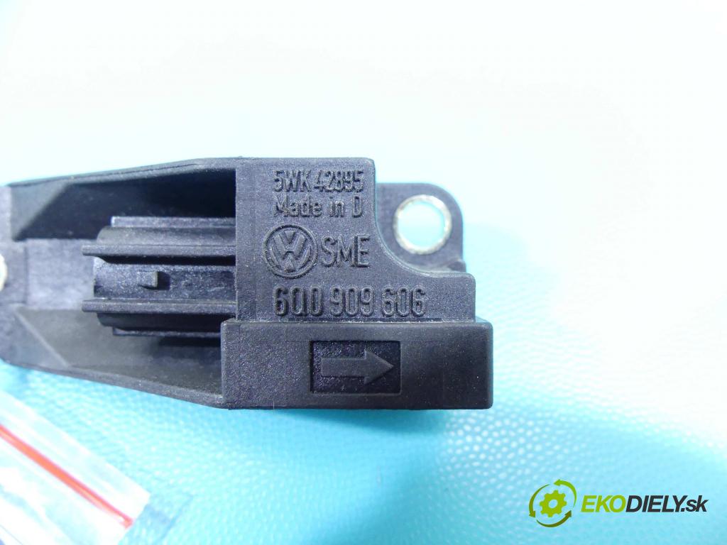Vw Polo IV 9N 2001-2009 1.2 6V 54 HP manual 40 kW 1198 cm3 3- snímač šokovat: 5WK42895 (Snímače nárazu)