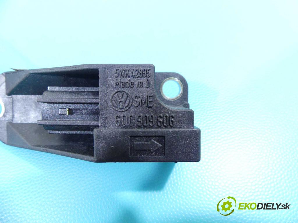 Vw Polo IV 9N 2001-2009 1.2 6V 54 HP manual 40 kW 1198 cm3 3- snímač šokovat: 5WK42895 (Snímače nárazu)