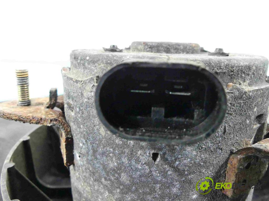 Renault Master II 1998-2010 2.2 dci 90 HP manual 66 kW 2188 cm3 5- Ventilátor chladiča