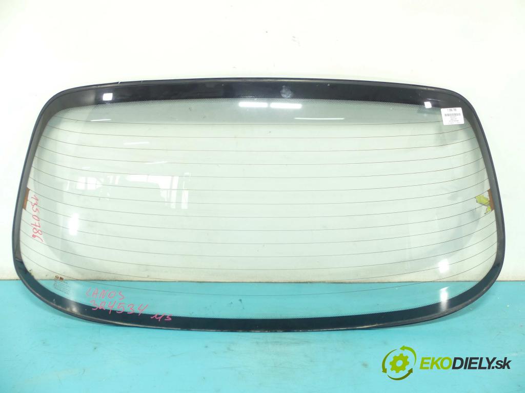 Daewoo Lanos 1.5 8V 86 hp manual 63 kW 1498 cm3 4- sklo zadní  (Okna zadní)