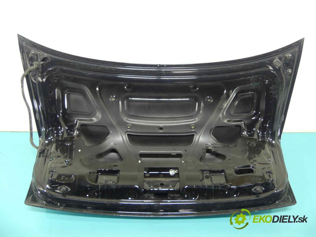 Audi A8 D3 2002-2009 4,2.0 V8 tdi 326KM automatic 240 kW 4134 cm3 4- zadní kufrové dveře  (Zadní kapoty)