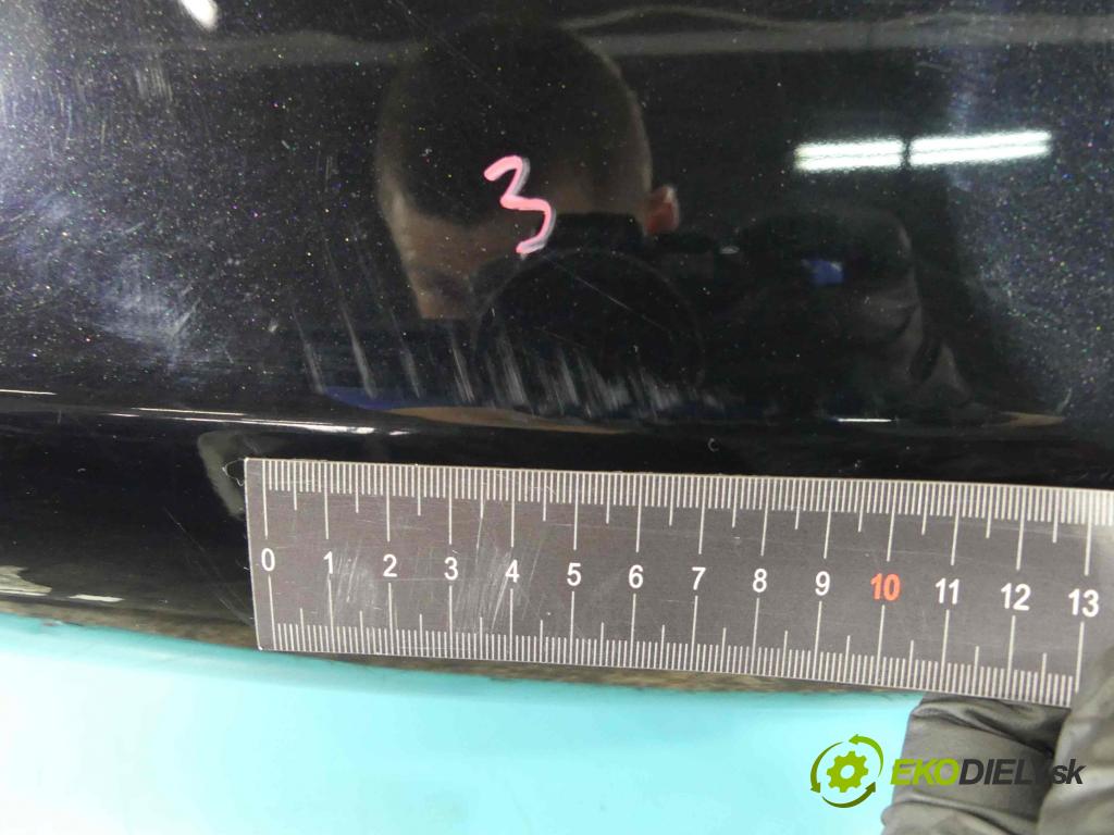 Audi A8 D3 2002-2009 4,2.0 V8 tdi 326KM automatic 240 kW 4134 cm3 4- zadní kufrové dveře  (Zadní kapoty)