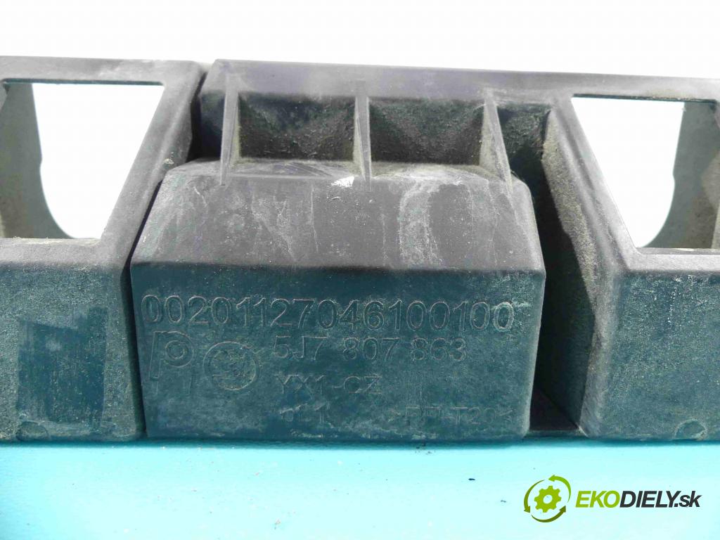 Skoda Roomster 1.4 tdi 80 hp manual 59 kW 1422 cm3 5- výztuha nárazníku zadní 5J7807863