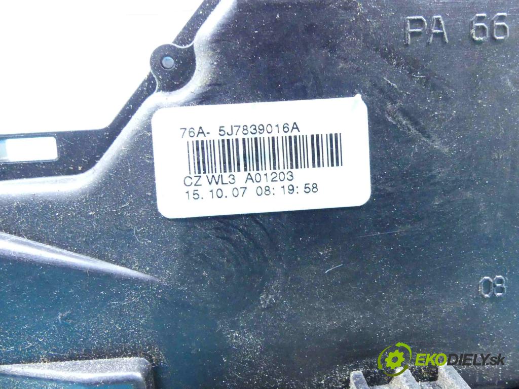Skoda Roomster 1.4 tdi 80 hp manual 59 kW 1422 cm3 5- zámek zadní pravý 76A-5J7839016A