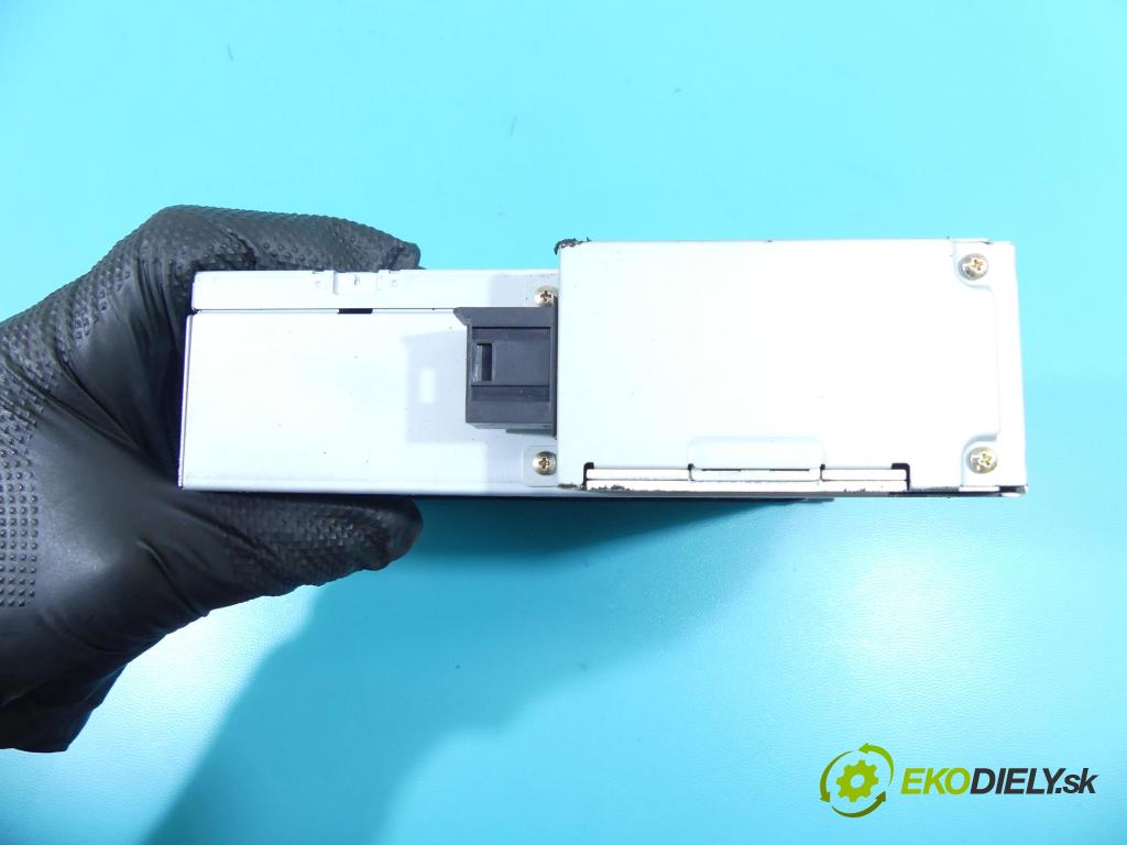 Saab 9-3 II 2002-2012 1.9 TiD 120 HP manual 88 kW 1910 cm3 4- Menič: cd 12757121 (CD meniče)