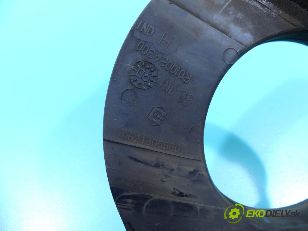 Citroen C4 I 2004-2011 1.6 16V 109 hp manual 80 kW 1587 cm3 5- obal vačkový 9654346580 (Kryty motora)