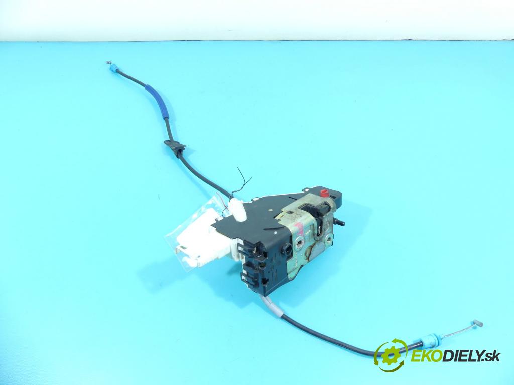 Citroen C4 I 2004-2011 1.6 16V 109 hp manual 80 kW 1587 cm3 5- zámek zadní pravý 9681336880