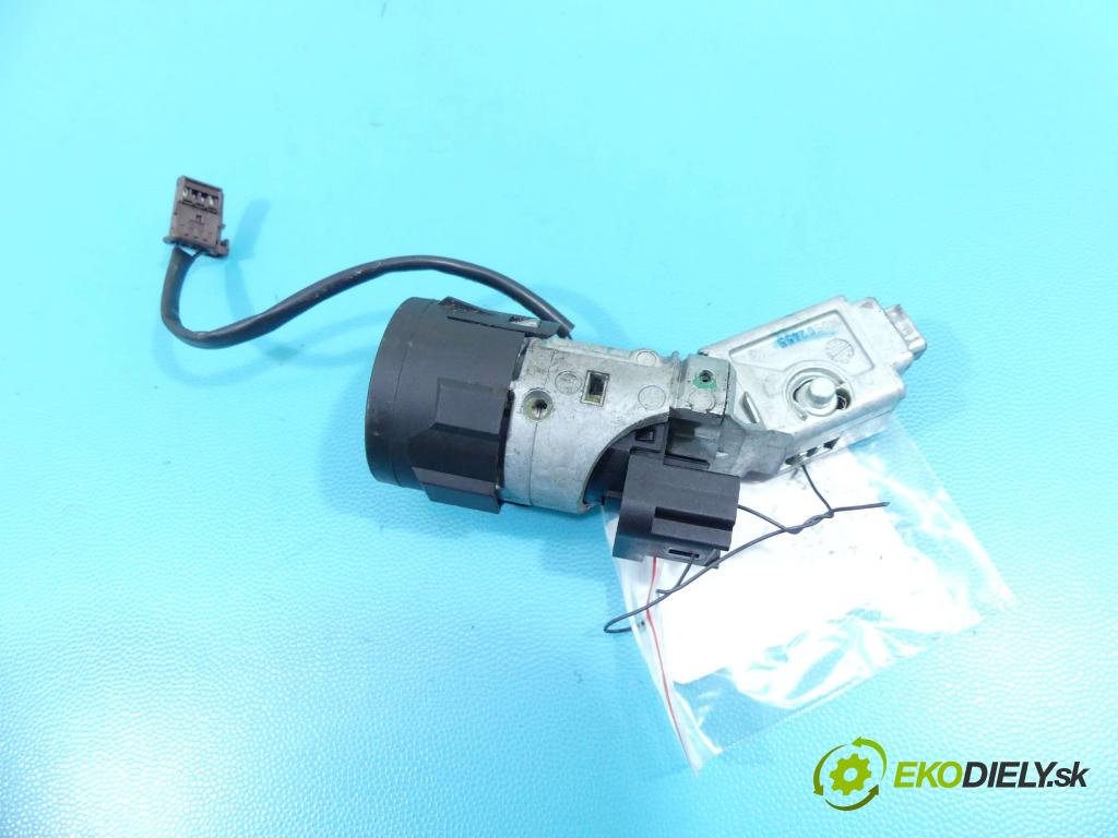 Citroen C4 I 2004-2011 1.6 16V 109 HP manual 80 kW 1587 cm3 5- Spínačka  (Spínacie skrinky a kľúče)