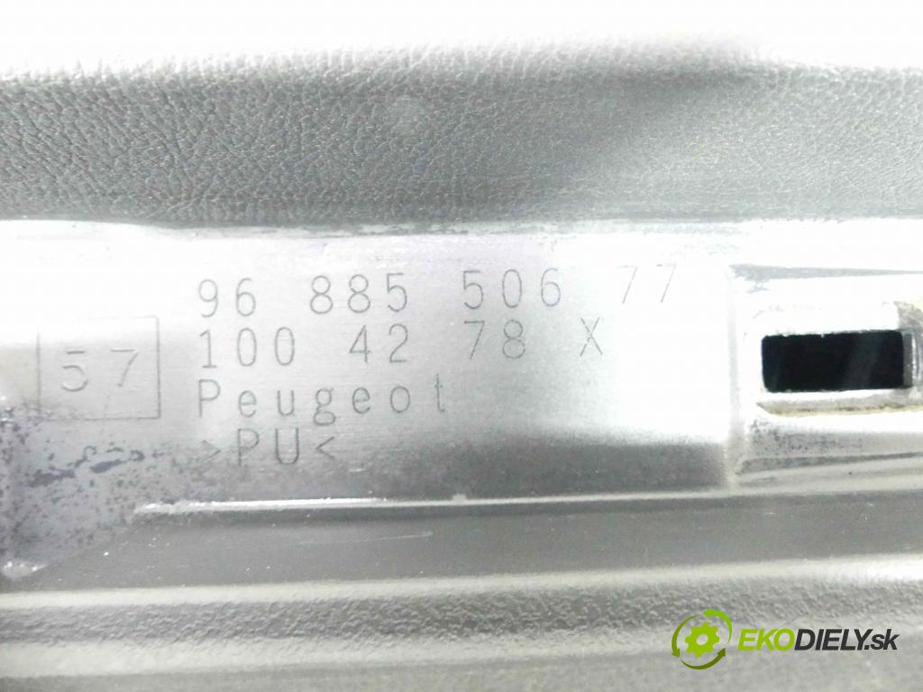 Peugeot 508 2010-2018 2.0 hdi 140 HP manual 103 kW 1997 cm3 4- kokpit,pristrojová doska rozdeľovacia 9688550677
