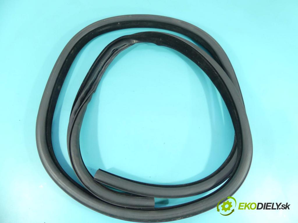 Jaguar F-Pace 16- 2.0d 179KM automatic 132 kW 1999 cm3 5- Těsnění: dveře zadní levé HK83-253A11-A (Ostatní)