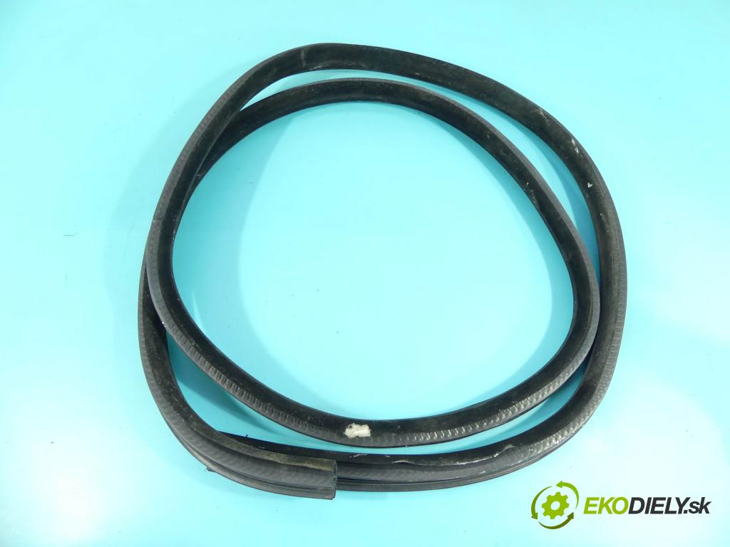 Jaguar F-Pace 16- 2.0d 179KM automatic 132 kW 1999 cm3 5- Těsnění: dveře zadní pravé HK83-253A10-A (Ostatní)