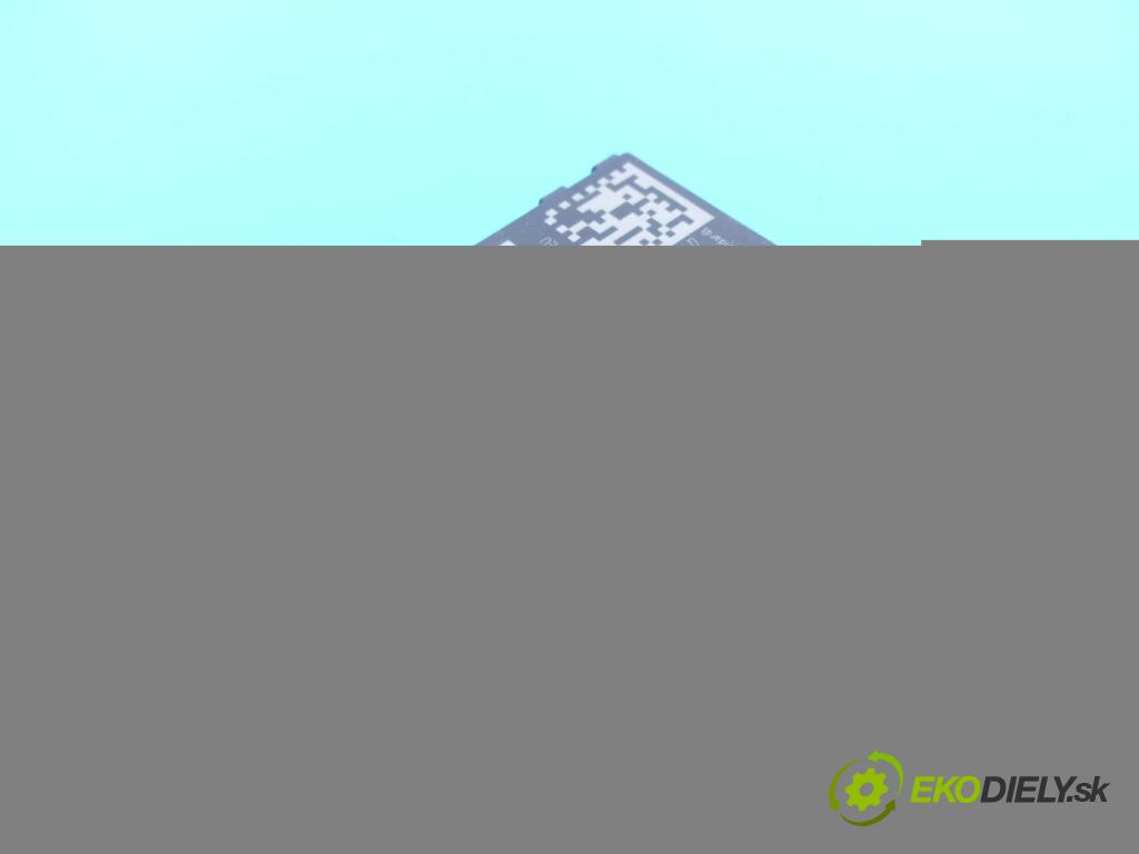 Jaguar F-Pace 16- 2.0d 179KM automatic 132 kW 1999 cm3 5- modul riadiaca jednotka HY32-14F012-BD (Ostatné)