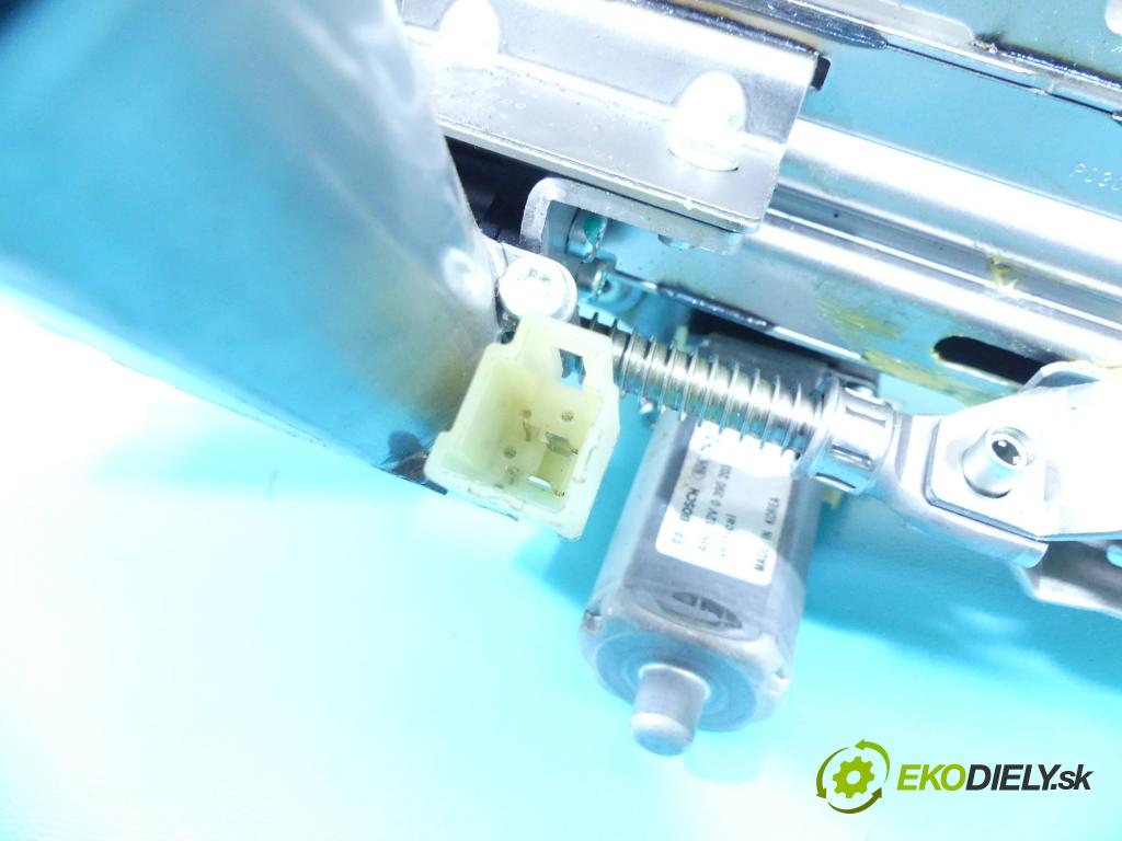 Jaguar F-Pace 16- 2.0d 179KM automatic 132 kW 1999 cm3 5- Stĺpik volant HX73-3C529-AB (Tyč riadenia (volantu))