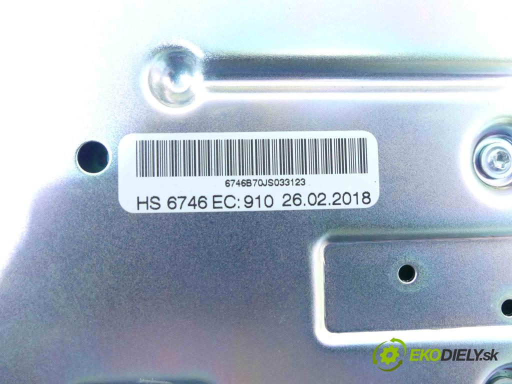 Jaguar F-Pace 16- 2.0d 179KM automatic 132 kW 1999 cm3 5- Zesilovač: HX73-19C164-RE (Zosilňovače)