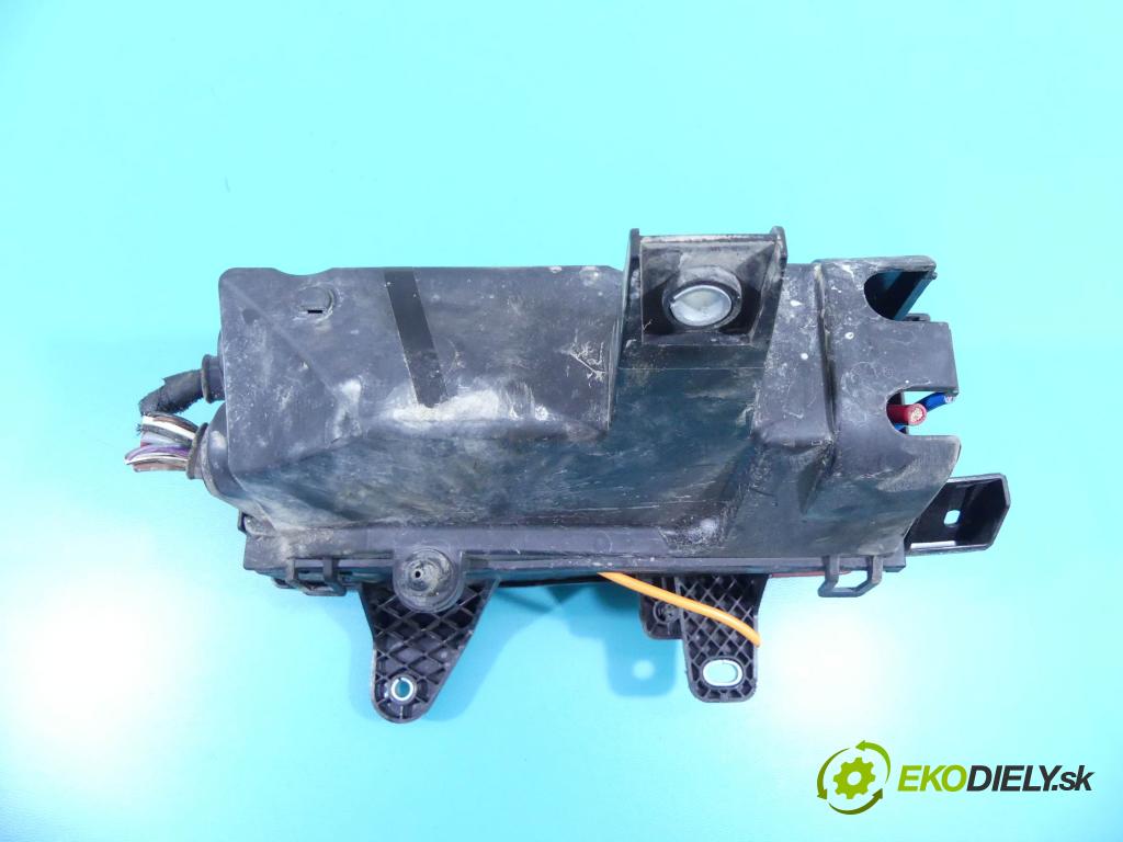 Jaguar F-Pace 16- 2.0d 179KM automatic 132 kW 1999 cm3 5- skříňka pojistková GX73-14A067-AA (Pojistkové skříňky)