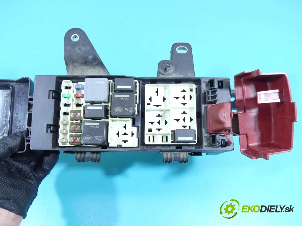 Jaguar F-Pace 16- 2.0d 179KM automatic 132 kW 1999 cm3 5- skříňka pojistková GX73-14A067-AA (Pojistkové skříňky)