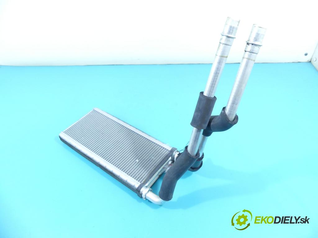 Jaguar F-Pace 16- 2.0d 179KM automatic 132 kW 1999 cm3 5- radiátor  (Radiátory topení)