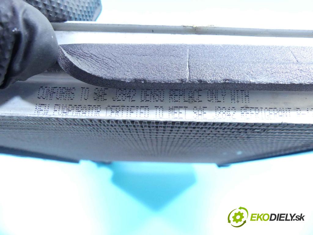 Jaguar F-Pace 16- 2.0d 179KM automatic 132 kW 1999 cm3 5- radiátor  (Radiátory topení)