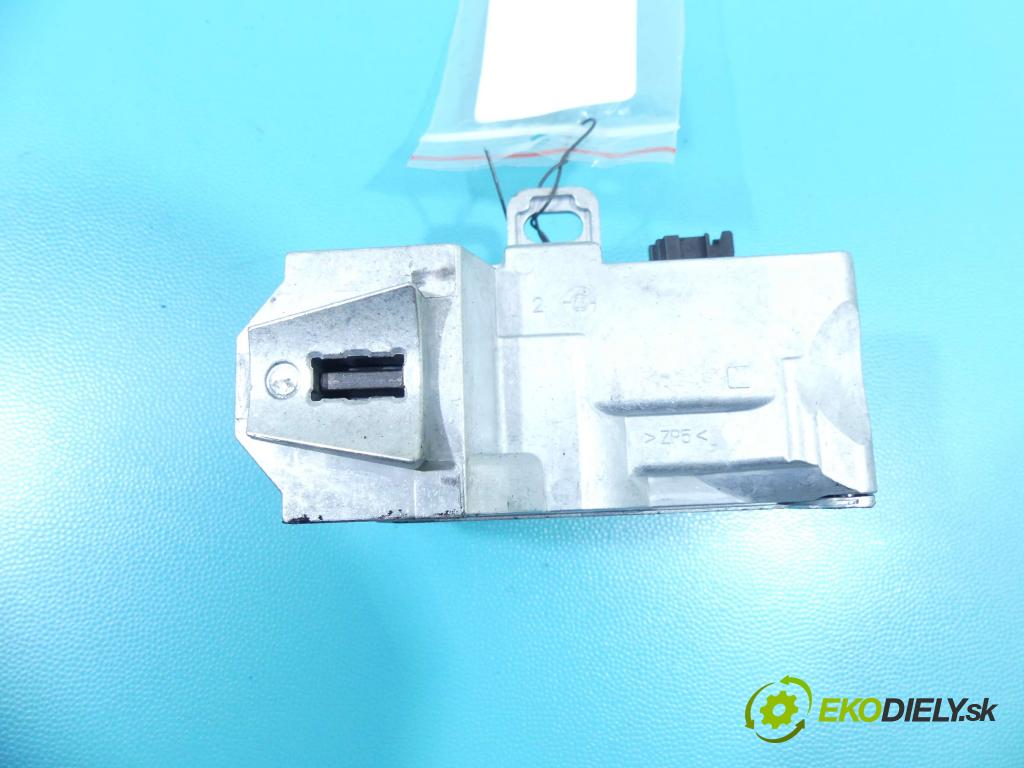 Jaguar F-Pace 16- 2.0d 179KM automatic 132 kW 1999 cm3 5- Blokáda: řízení: HX73-3K772-AA (Ostatné)