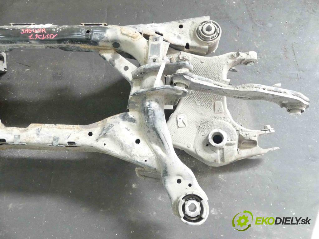 Jaguar F-Pace 16- 2.0d 179KM automatic 132 kW 1999 cm3 5- zadní výztuha (Výztuhy zadní)