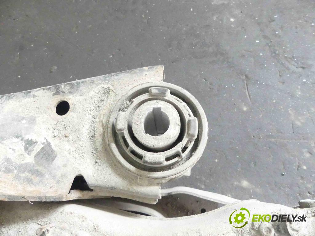 Jaguar F-Pace 16- 2.0d 179KM automatic 132 kW 1999 cm3 5- zadní výztuha (Výztuhy zadní)