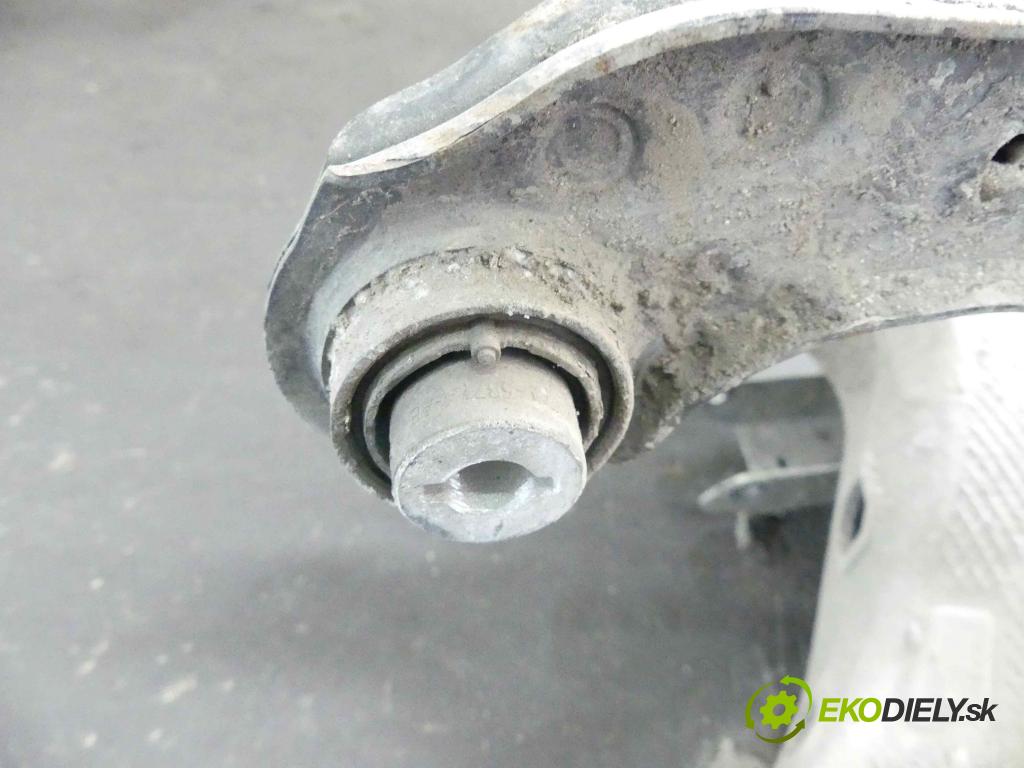 Jaguar F-Pace 16- 2.0d 179KM automatic 132 kW 1999 cm3 5- zadní výztuha (Výztuhy zadní)