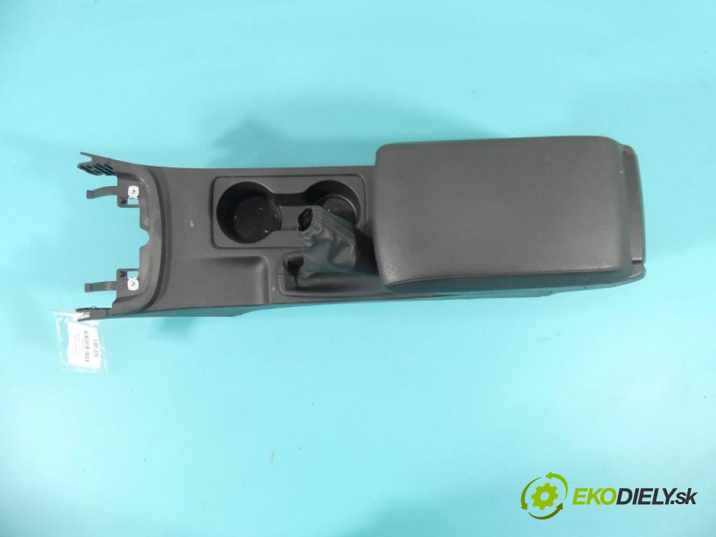 Seat Leon III 2012-2020 1.6 tdi 110 HP manual 81 kW 1598 cm3 5- operadlo 5F0858329A (Lakťová opierka)